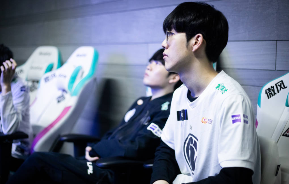 的指挥同样 的指挥同样